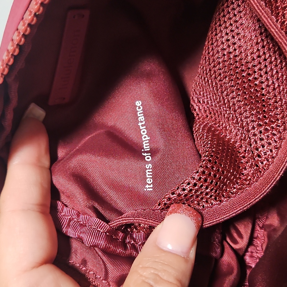Lululemon City Essentials Deep Red PouchMini 2L - Picture 8 of 8